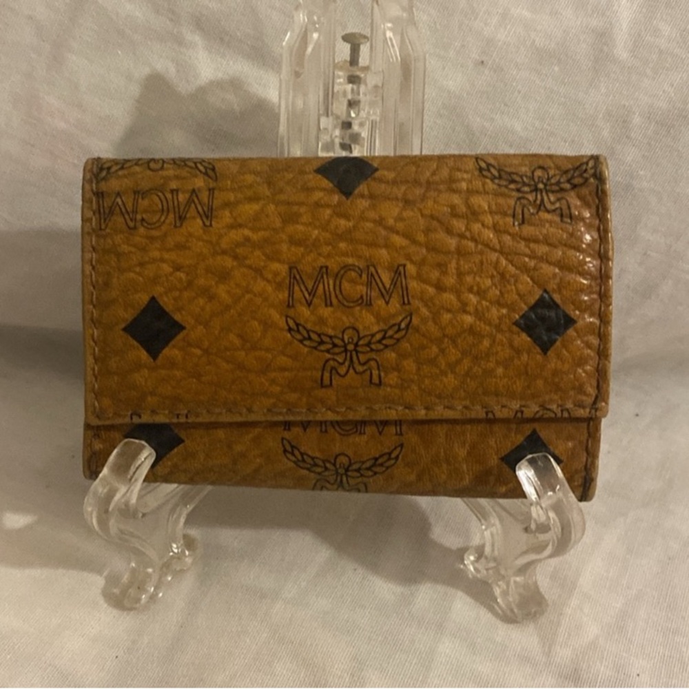 MCM Leather Monogram 4 Prong Key Chain Botton Clip Case Holder